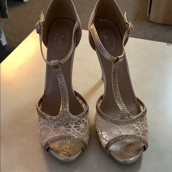 Wedding shoes - Picture 1 of 3